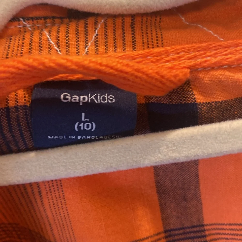 GAP stylish orange